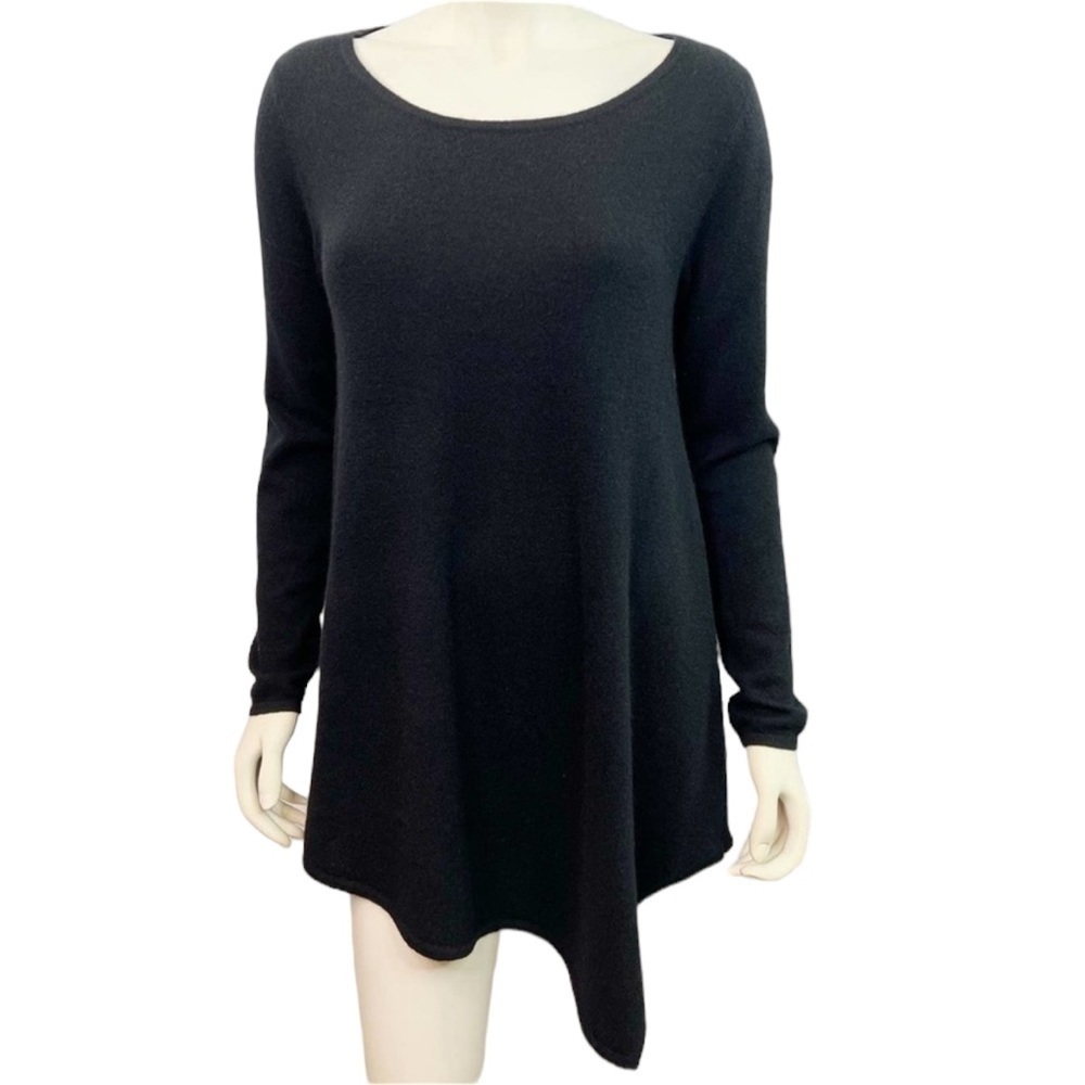 Nieman Marcus asymmetric black cashmere sweater  med.